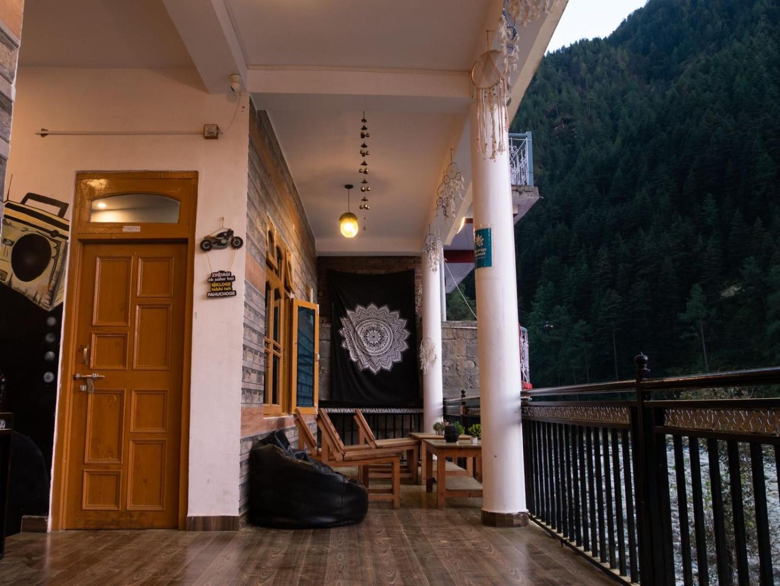Wabi Sabi Riverside Hostel كاسول المظهر الخارجي الصورة